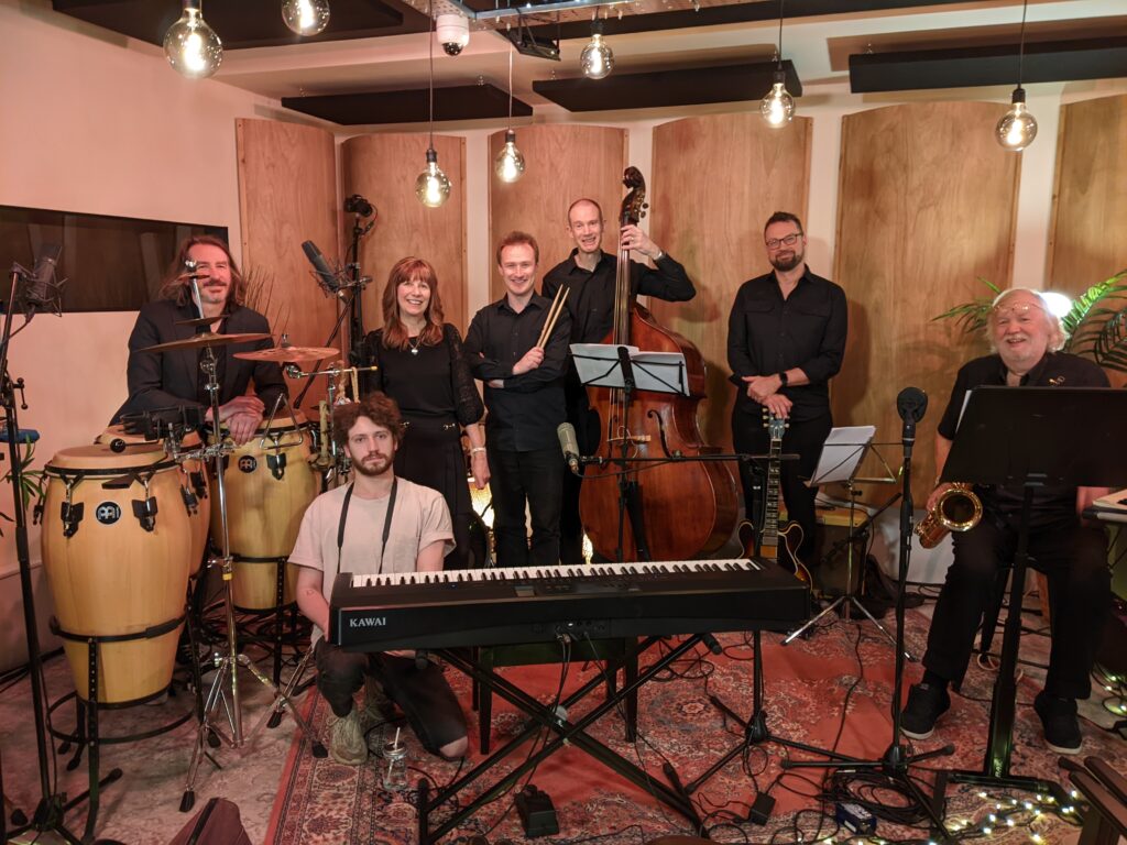 Beckview Studios Live Lounge Nov 8th. Thanks to my amazing band, Adrian Riley percussion, John Settle drums, Nick Merriam bass, Al Morrison gtr, Rod Mason sax/synth and Alexa Verde tech support.