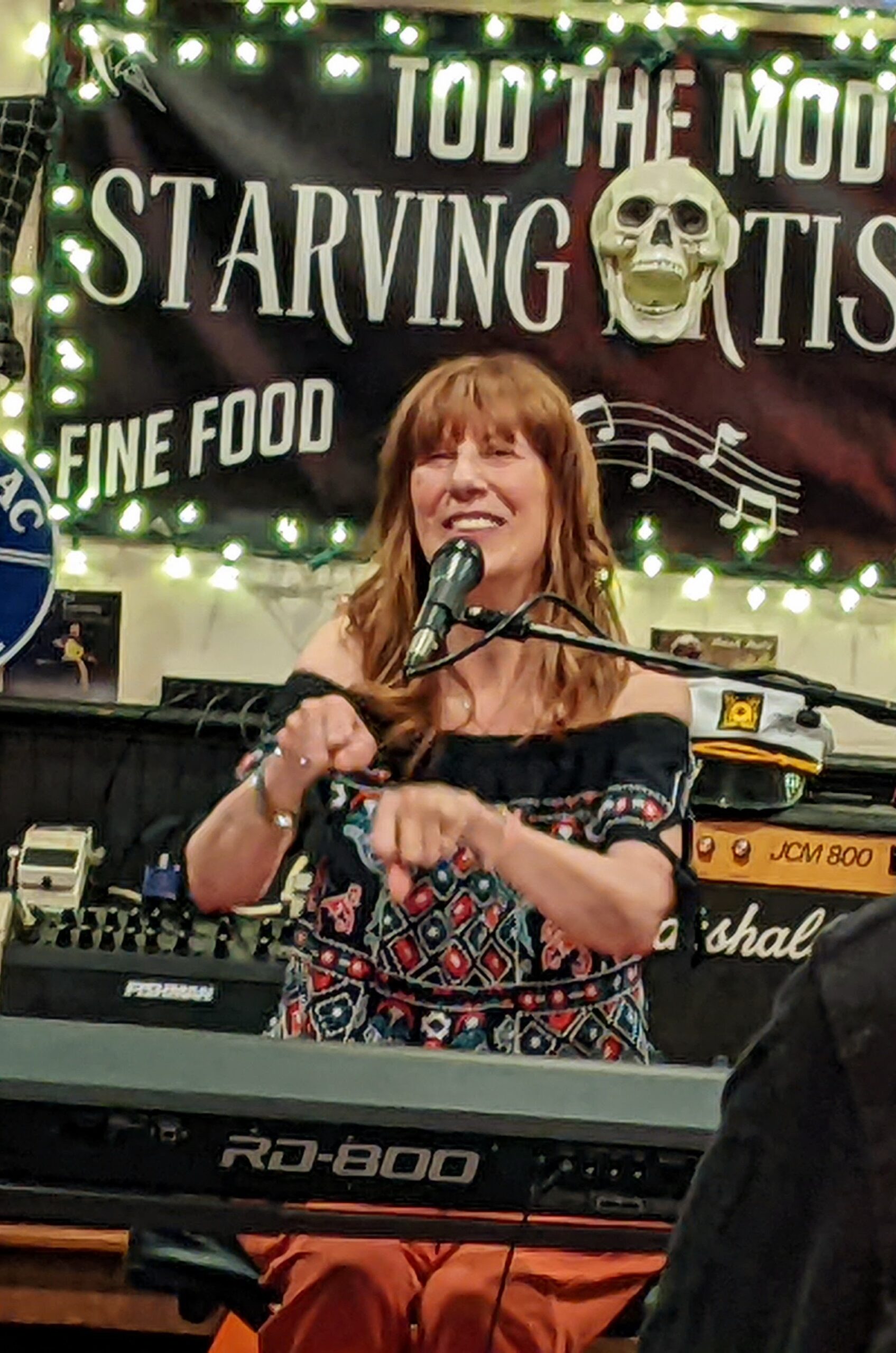 Starving Artist Café